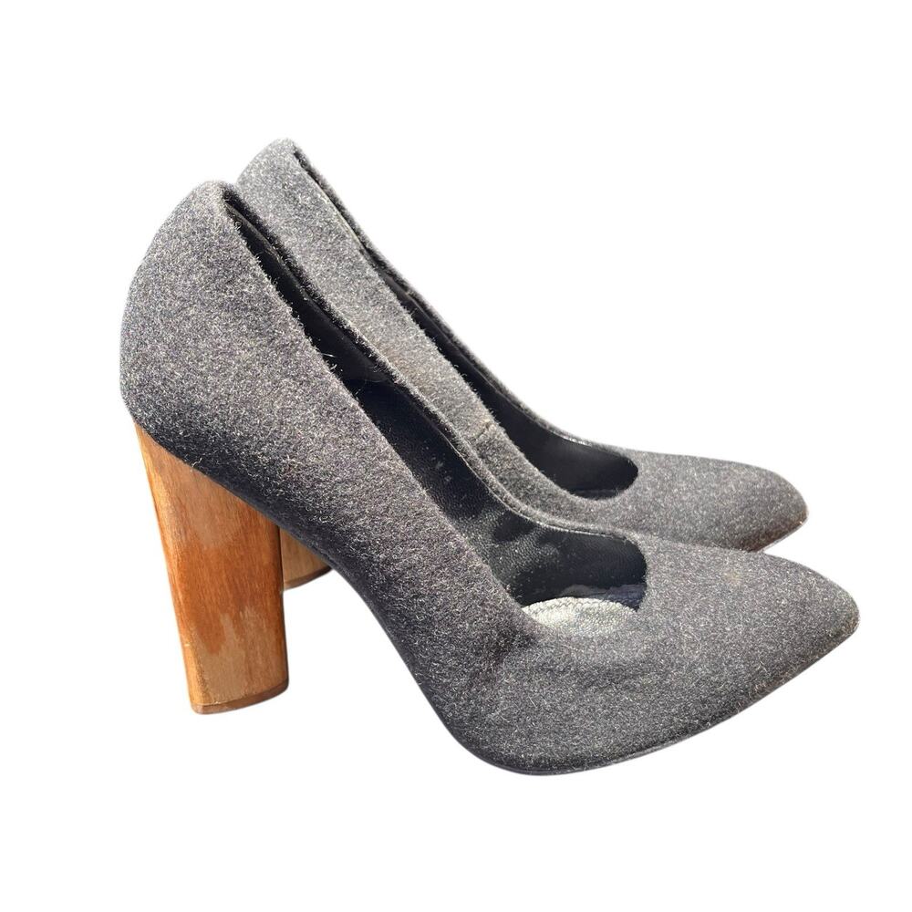 YSL Yves Saint Laurent Charlotte 105 Black Heel Pump Size 38 Size 7.5 8 - READ - Picture 1 of 10